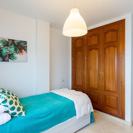 Bonito Apartamento En Primera Linea De Playa Estepona Exterior foto